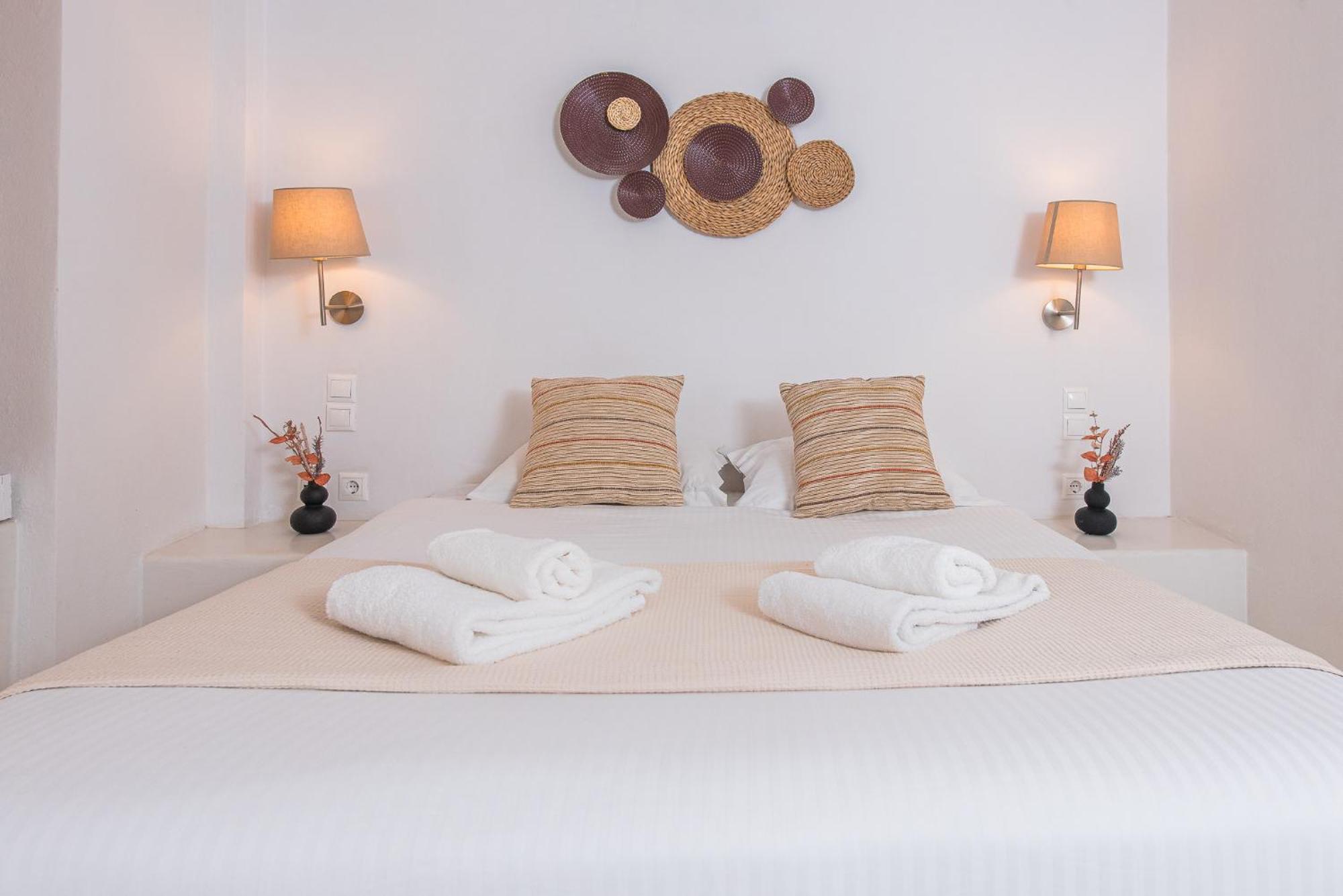Golden Sunrise Suites Kamári Esterno foto