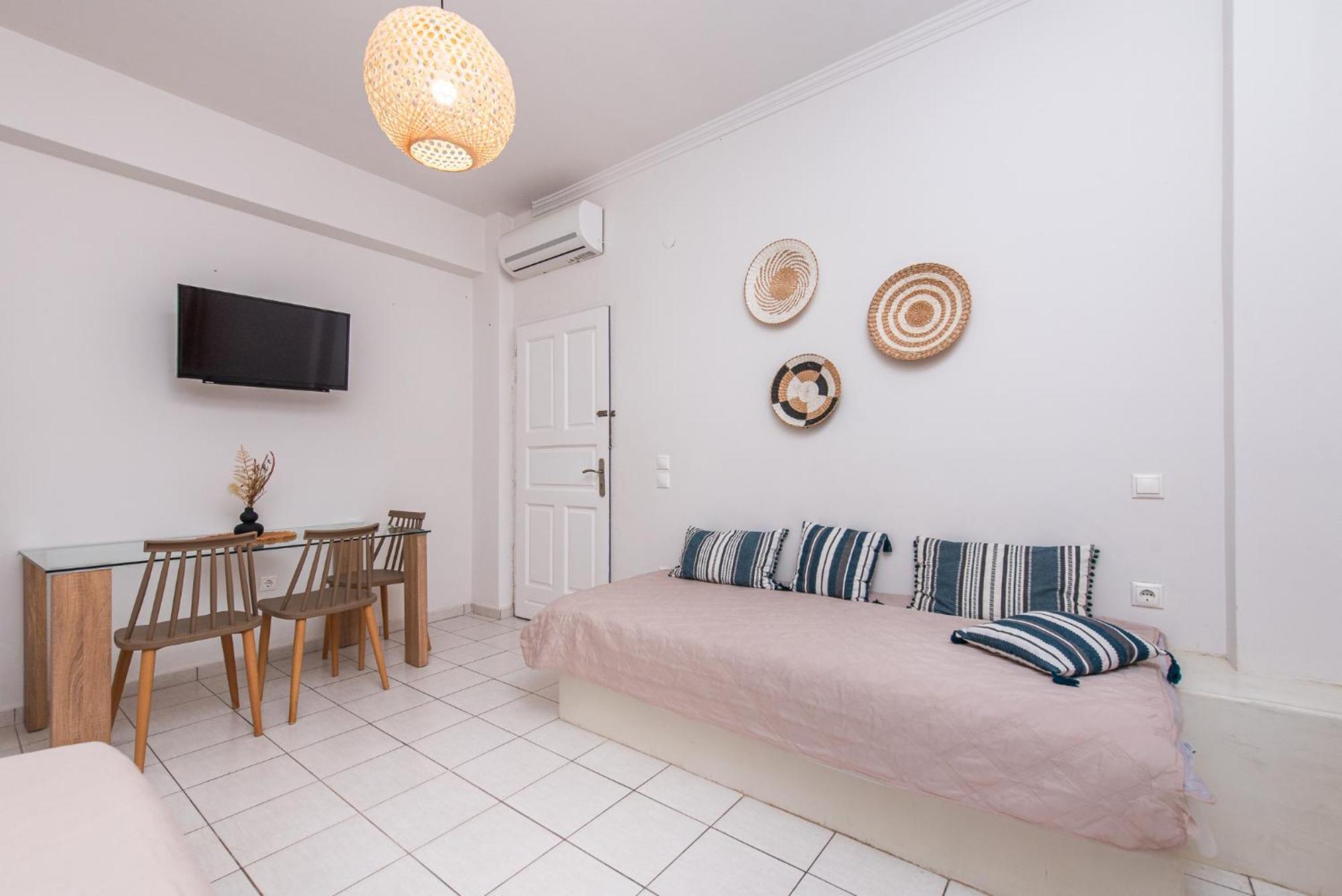 Golden Sunrise Suites Kamári Esterno foto